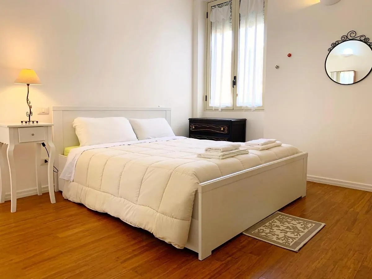 Konukevi Alba Rooms Cagliari İtalya