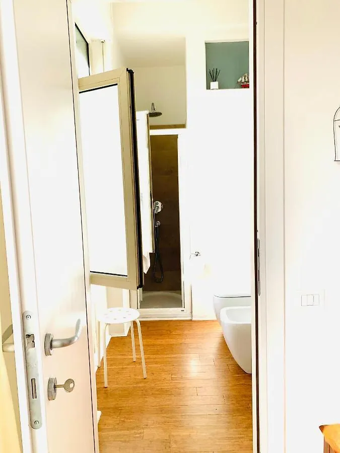 Alba Rooms Cagliari 0*,  İtalya